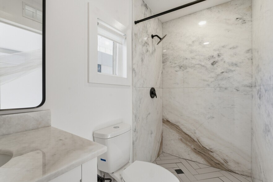 More Photos Of 326 6th Ave N, Saint Petersburg Apartments For Sale