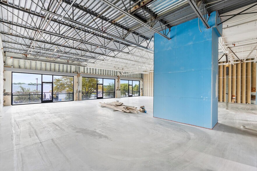 More Photos Of 2660 Old Denton Rd, Carrollton Unknown For Lease