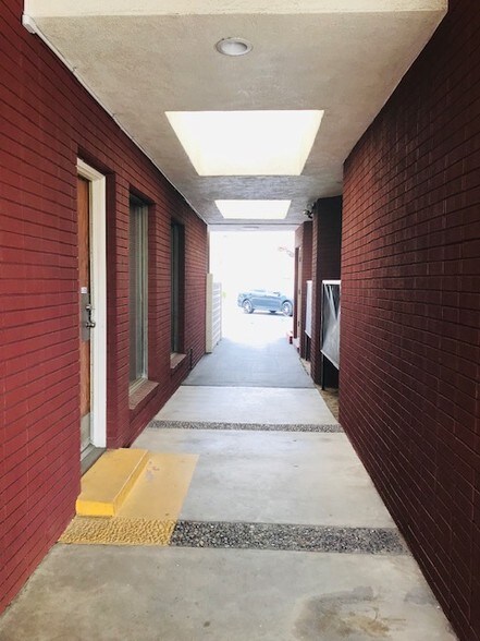 More Photos Of 175 W La Verne Ave, Pomona Medical For Lease