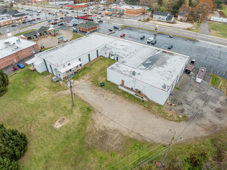 More Photos Of 6704-6720 N Ridge Rd, Madison General Retail For Sale