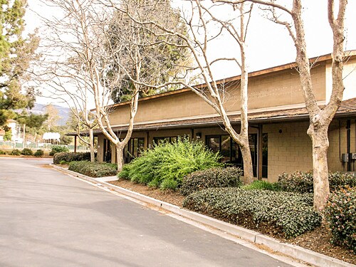 More Photos Of 6489 Calle Real, Goleta Research And Development For Lease