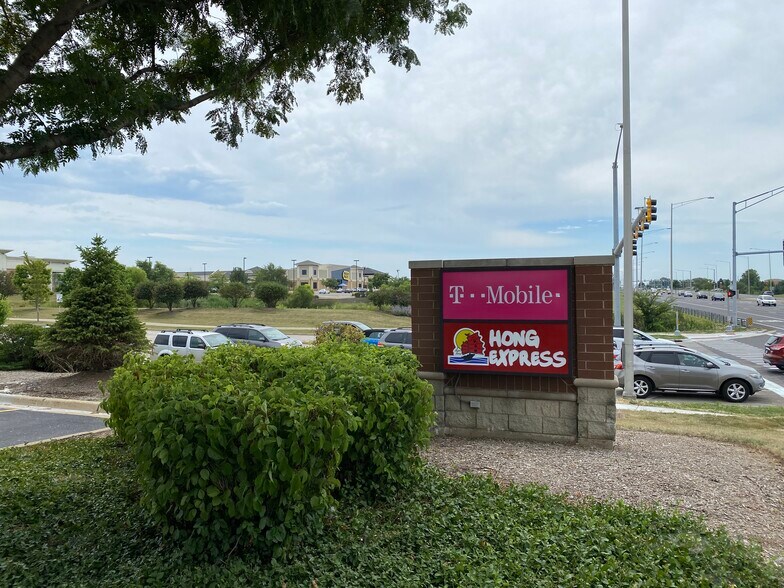 More Photos Of 1493-1505 S Randall Rd, Algonquin Storefront Retail Office For Lease