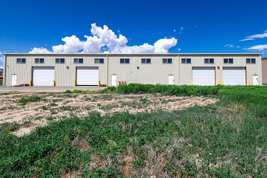 More Photos Of 562 W Crete Cir, Grand Junction Warehouse For Sale