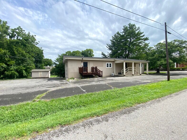 More Photos Of 78 Ash St, Calvert City Office For Sale
