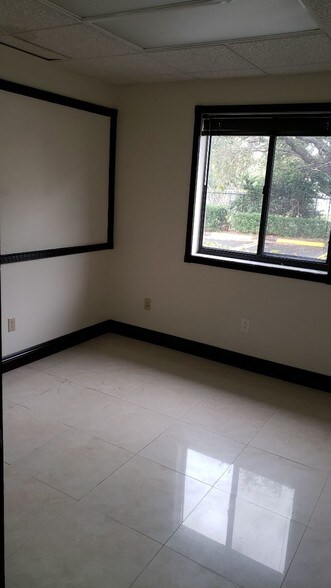 More Photos Of 18140-18142 SW Franjo Rd, Miami Office For Lease