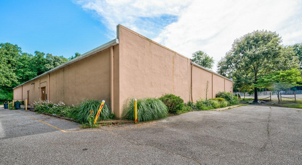 More Photos Of 10 Pythian Dr, Edgewater Lodge Meeting Hall For Sale