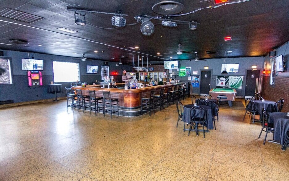 More Photos Of 1 S Pennsville Auburn Rd, Penns Grove General Retail For Sale