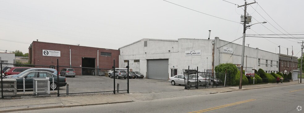 More Photos Of 91-101 Horton Ave, Lynbrook Warehouse For Lease