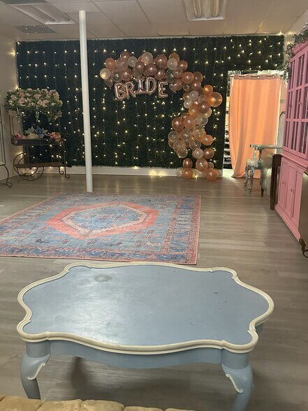 More Photos Of 1101 S Broadway St, Carrollton Freestanding For Sale