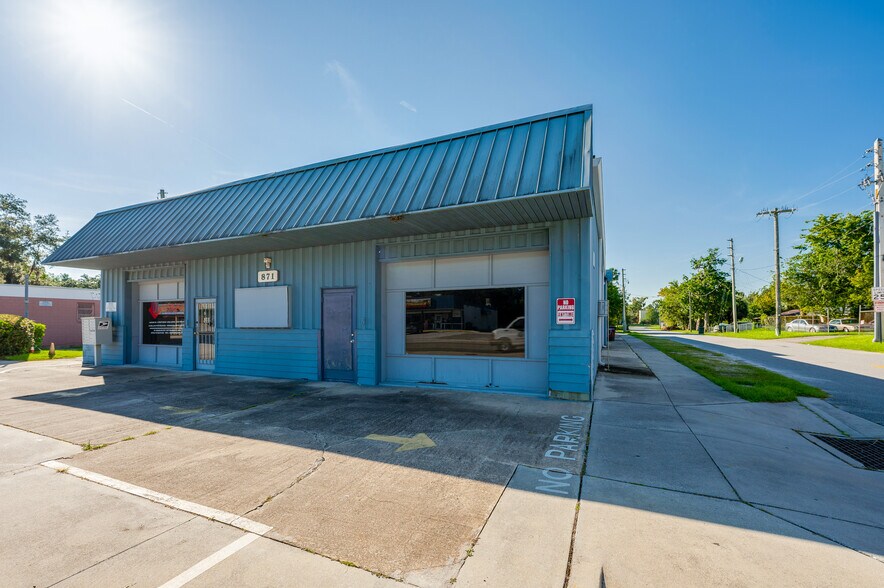 More Photos Of 865 Orange Ave, Daytona Beach Warehouse For Sale