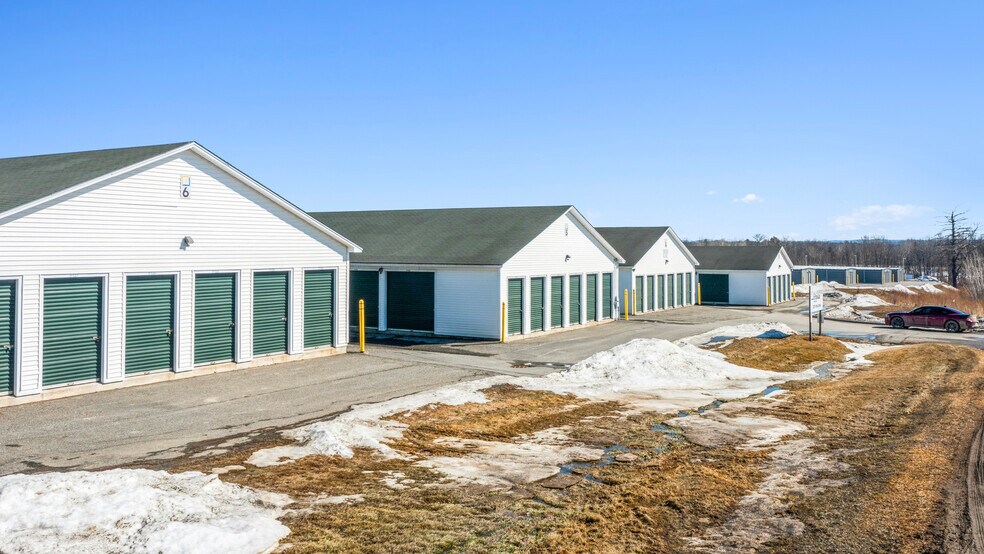 More Photos Of 204 Center Rd, Fairfield Self Storage For Sale