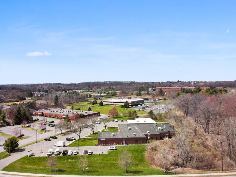 More Photos Of 930 Albany Shaker Rd, Latham Medical For Lease
