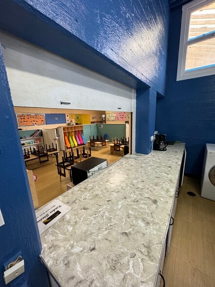 More Photos Of 2330 Prince St, Berkeley Schools For Sale