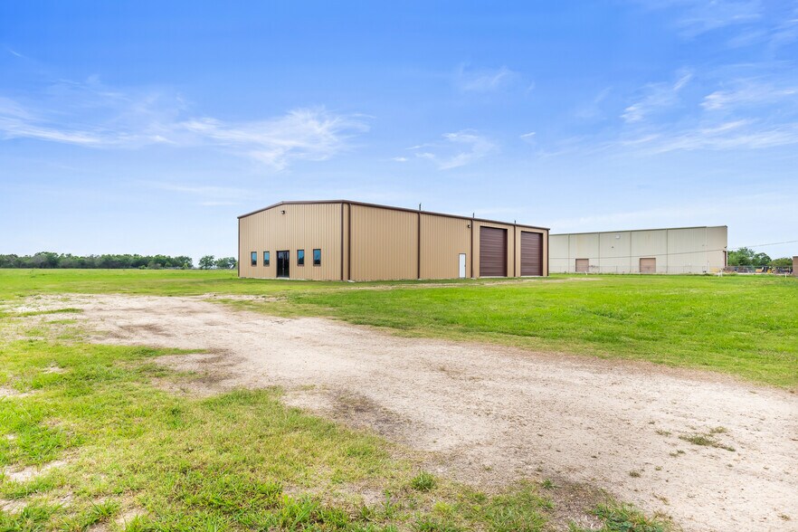 More Photos Of 2245 Randon Dyer, Rosenberg Warehouse For Sale