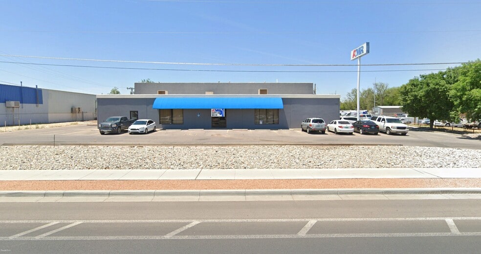 Primary Photo Of 920 S Valley Dr, Las Cruces Medical For Sale