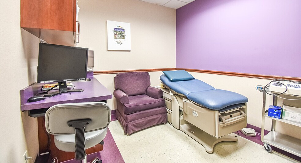 More Photos Of 1860 Town Center Dr, Reston Medical For Sale