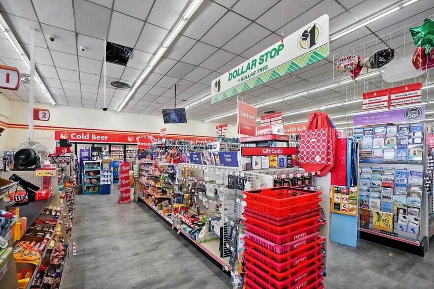 More Photos Of 500-511 E Broadway St, Sweetwater Storefront For Sale