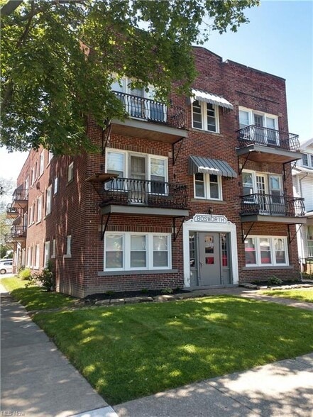 Primary Photo Of 3438 Bosworth Rd, Cleveland Apartments For Sale