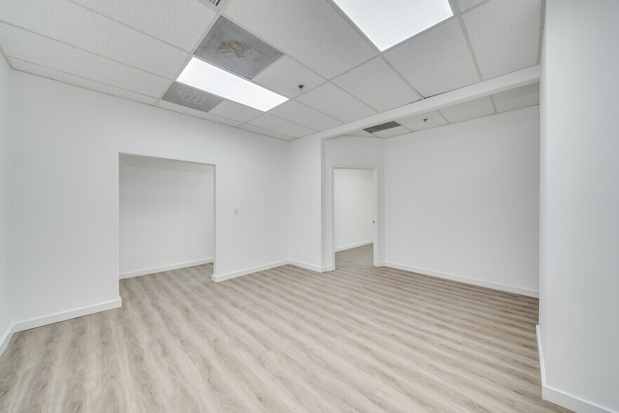 More Photos Of 7500 NW 25th St, Miami Warehouse For Lease