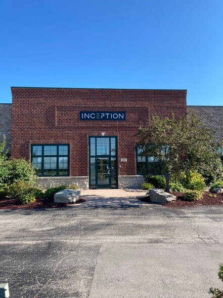 More Photos Of 1700 Sand Acres Dr, De Pere Storefront Retail Office For Lease