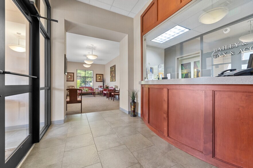 More Photos Of 8124 Flintridge Rd, Little Rock Medical For Sale