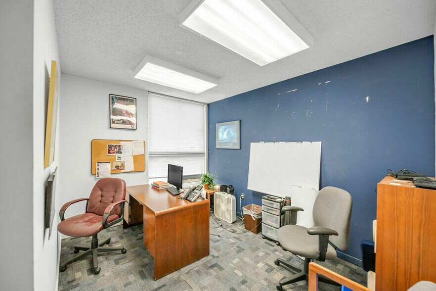 More Photos Of 10801 Connecticut Ave, Kensington Office For Sale