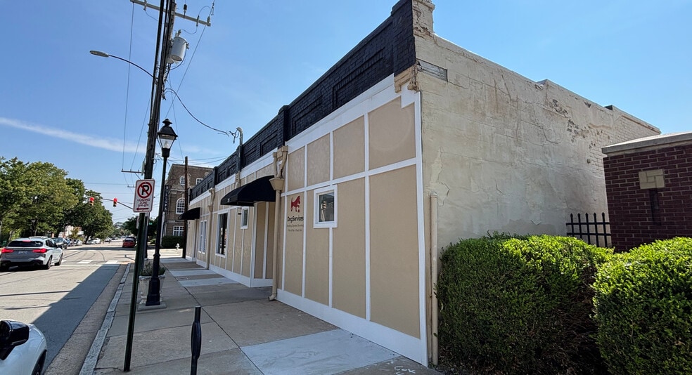 More Photos Of 317-321 N 25th St, Richmond Freestanding For Sale
