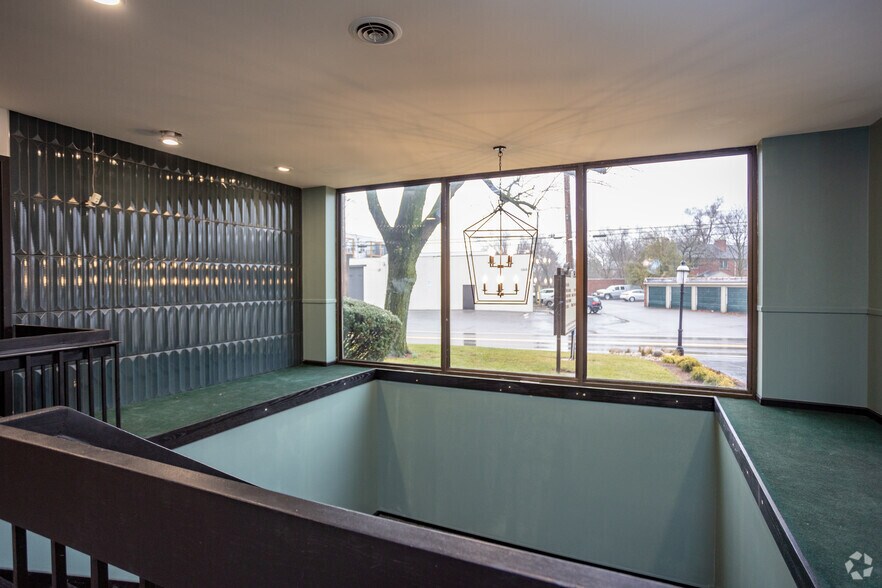 More Photos Of 1200 Chambers Rd, Columbus Office For Lease