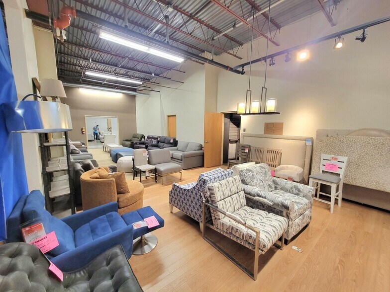 More Photos Of 8365 Wicker Ave, Saint John Department Store For Sale