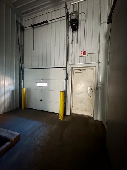More Photos Of 290 Auburn ave, Buffalo Distribution For Sale