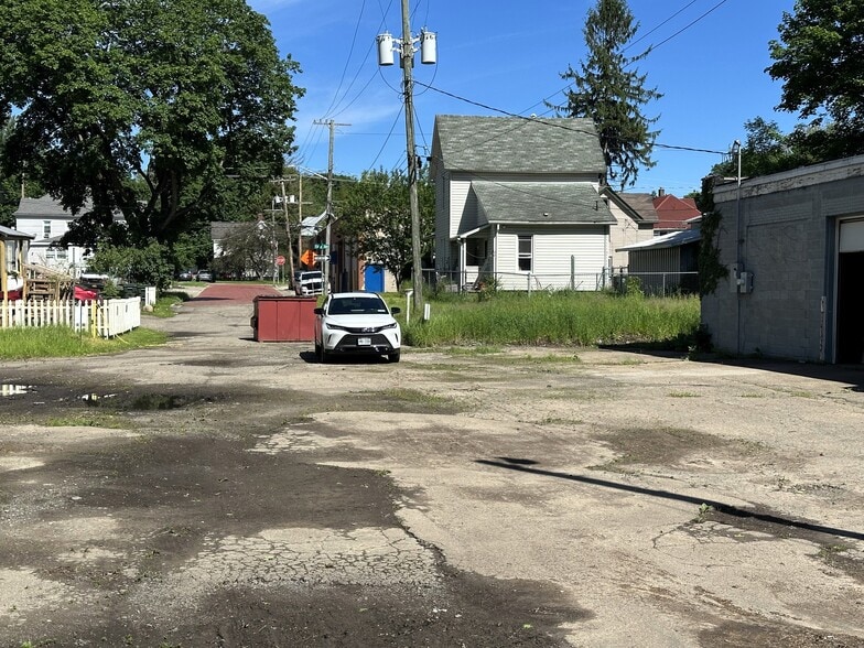 More Photos Of 29 Stafford St, Jamestown Warehouse For Sale