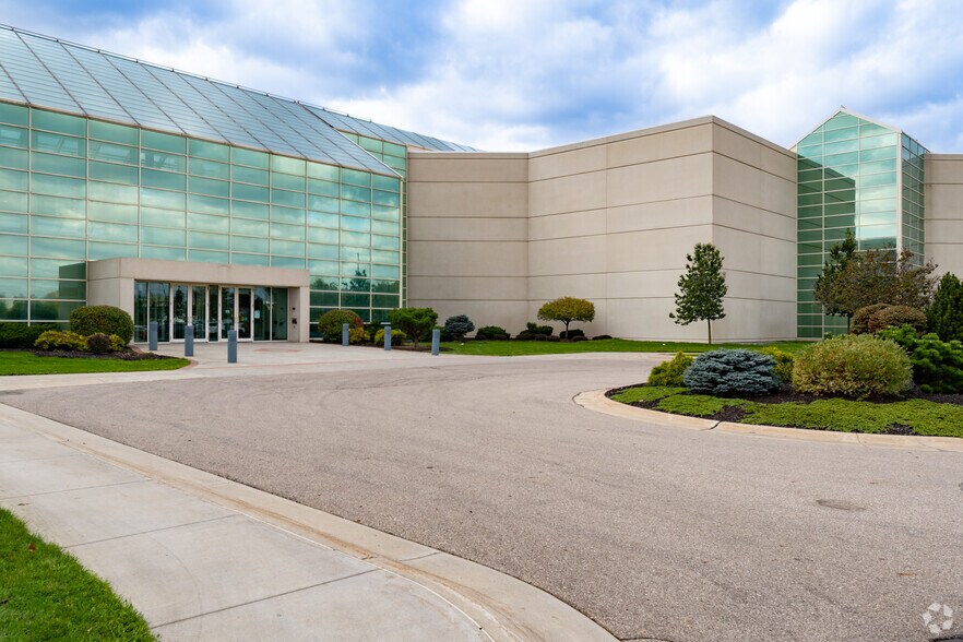 More Photos Of 6901 Portage Rd, Portage Office For Sale