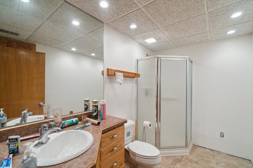 More Photos Of 4248 N 76th St, Milwaukee Storefront Retail Residential For Sale