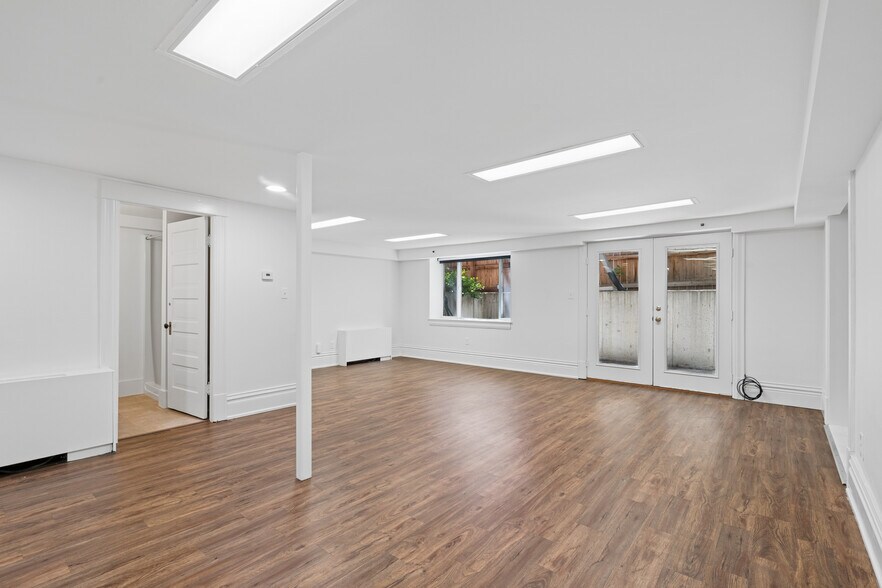 More Photos Of 2033 11th St, Boulder Office For Sale