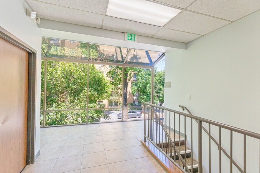 More Photos Of 1801 K St, Sacramento Office For Sale