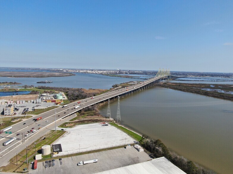 More Photos Of Hwy 146, La Porte Land For Lease