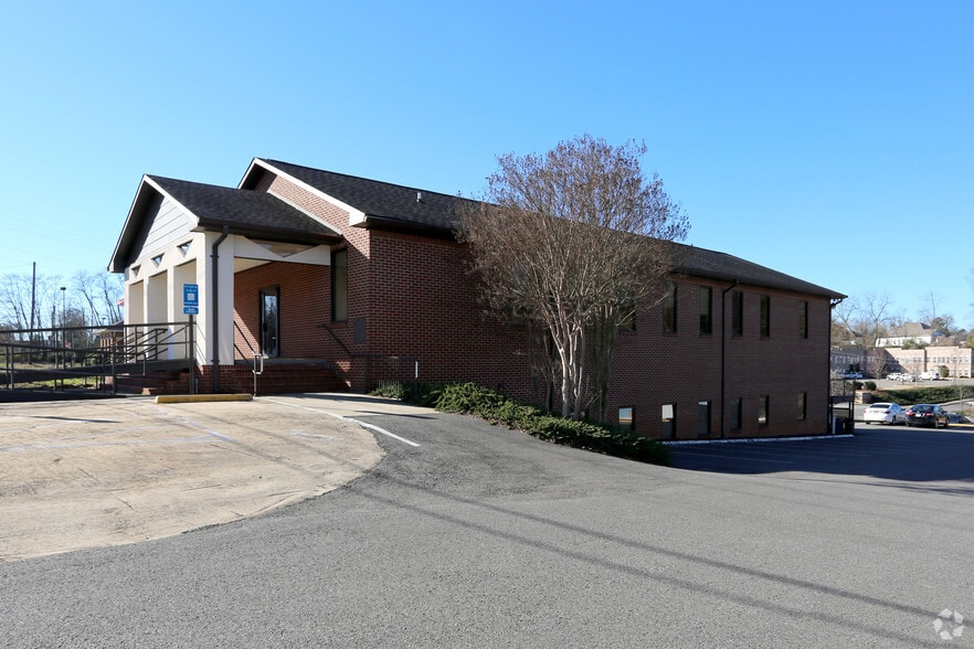 More Photos Of 202 Canton Rd, Cumming Office For Lease