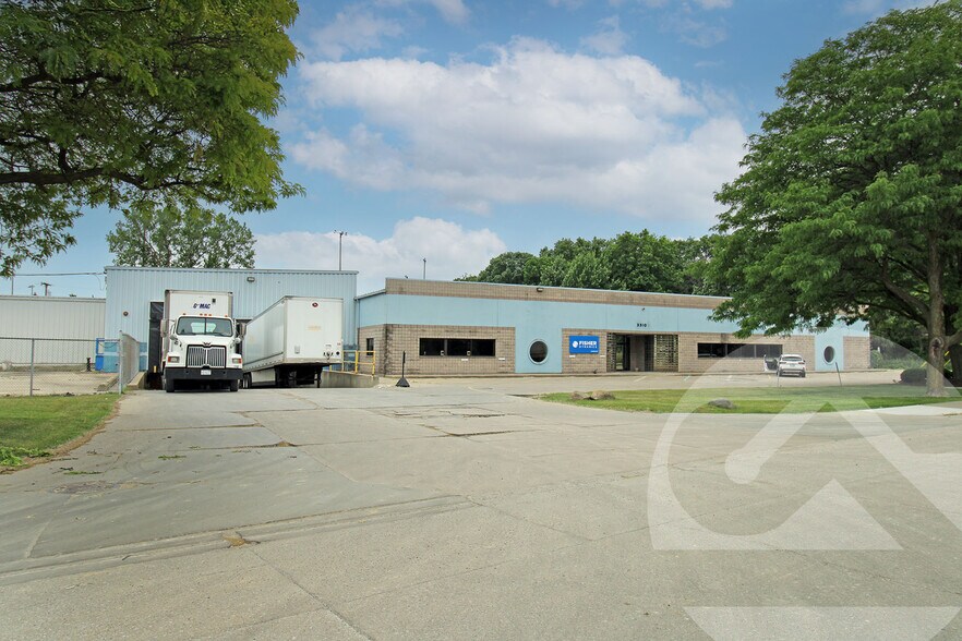 Primary Photo Of 33100 Fisher Dr, Saint Clair Shores Industrial For Sale