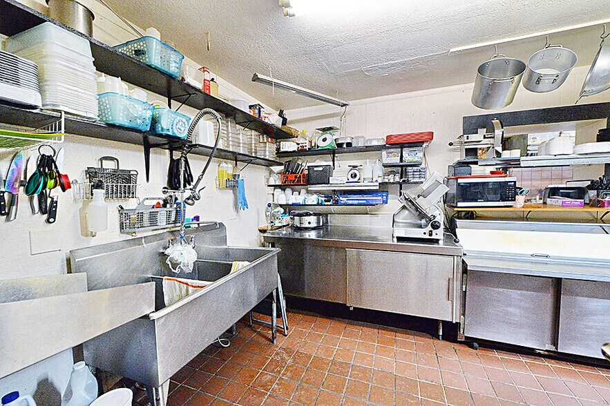 More Photos Of 4828 S Suncoast Blvd, Homosassa Restaurant For Sale