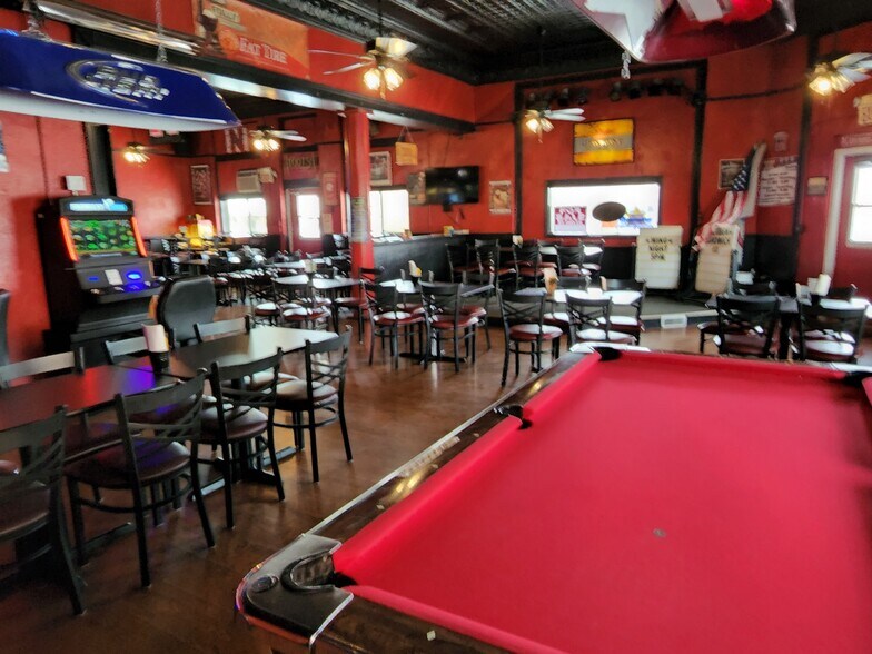 More Photos Of 710 2nd St, Chappell Restaurant For Sale