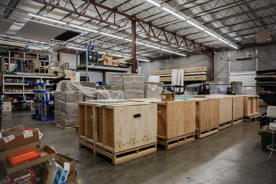 More Photos Of 9325 Forsyth Park Dr, Charlotte Warehouse For Sale