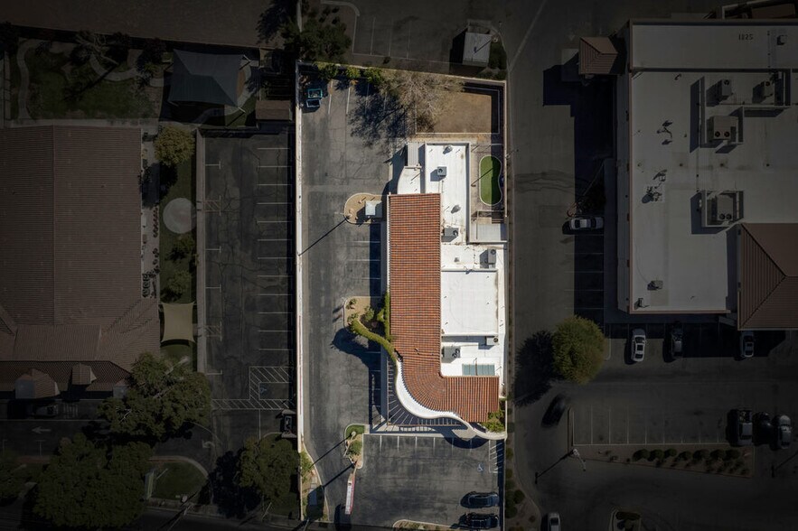 More Photos Of 1855 E Warm Springs Rd, Las Vegas Veterinarian Kennel For Sale