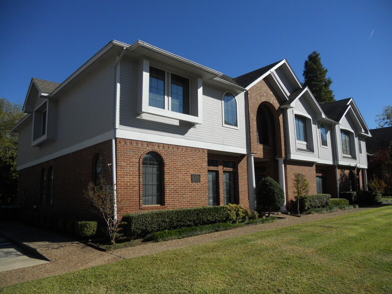 More Photos Of 501 Carroll Blvd, Denton Office For Lease