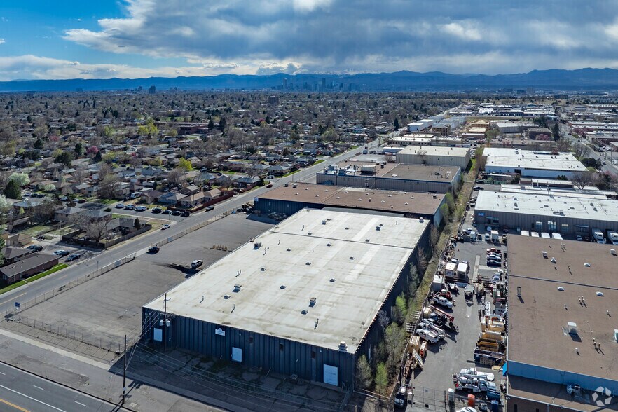 More Photos Of 3837 Monaco Pky, Denver Warehouse For Sale