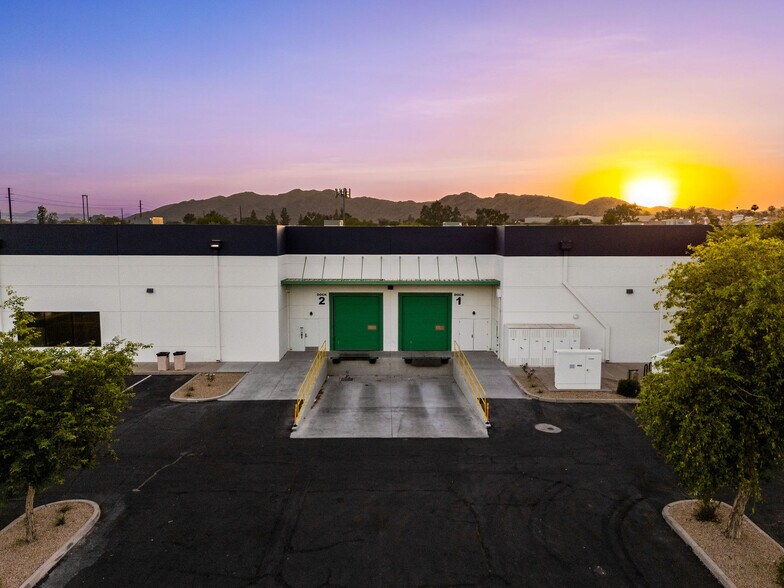More Photos Of 9801 S 51st St, Phoenix Showroom For Lease
