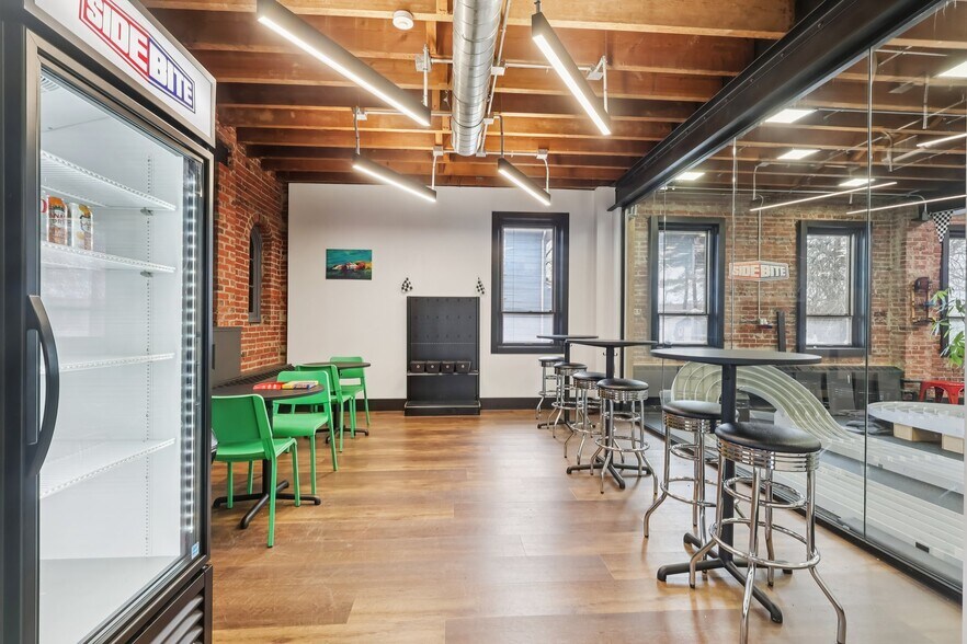 More Photos Of 2595 Yardville Hamilton Square Rd, Hamilton Office For Sale