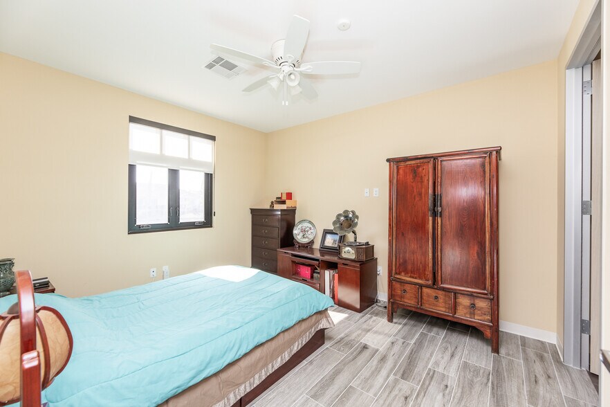 More Photos Of 4634 Riverstone Blvd, Missouri City Medical For Sale