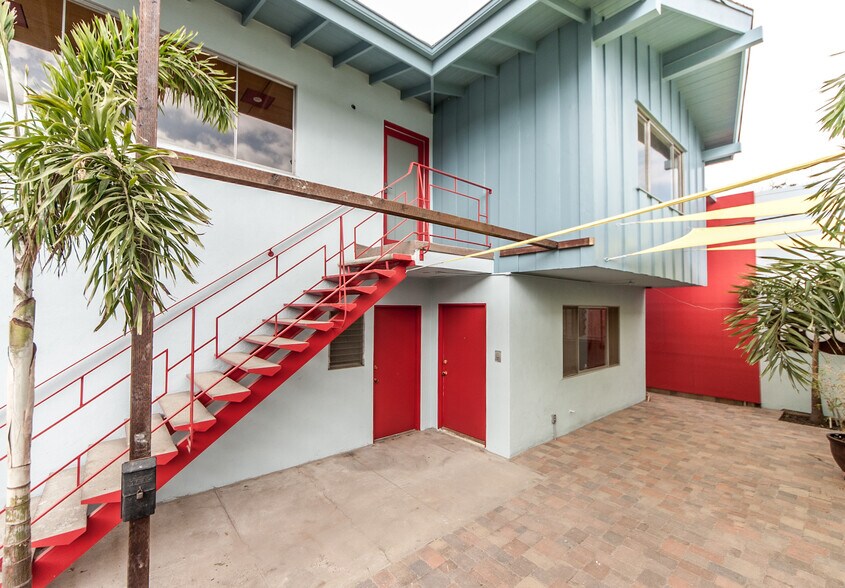 More Photos Of 11605-11609 Washington Pl, Los Angeles Storefront Retail Office For Lease