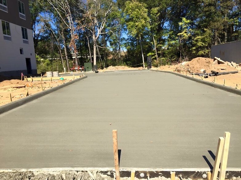 More Photos Of 2000 6th St N, Columbus Hospitality For Sale