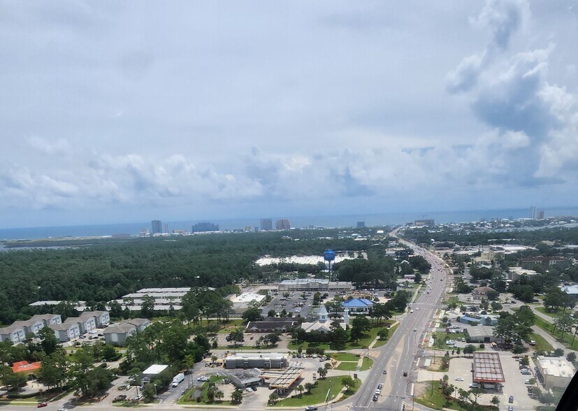 More Photos Of 1720 Gulf Shores Pky, Gulf Shores Storefront For Sale